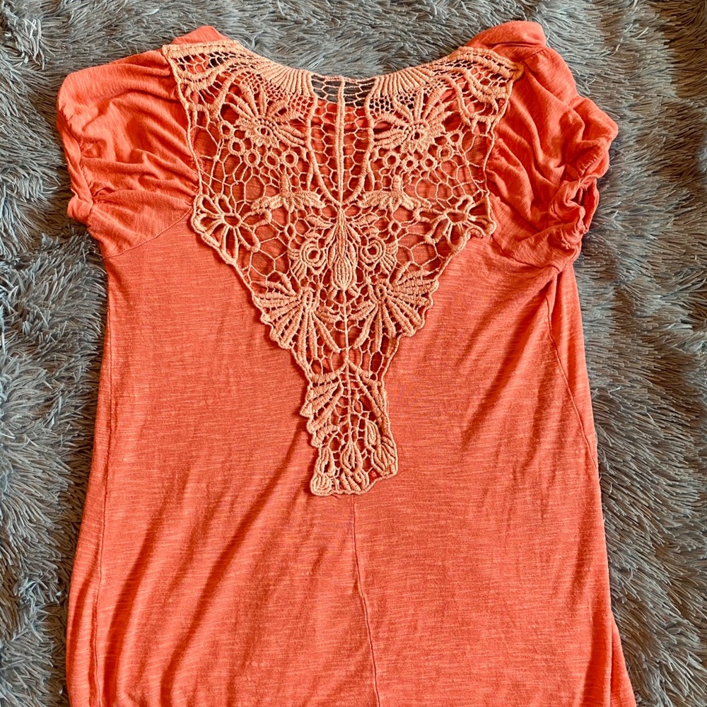 🍑Daytrip peachy lace detail top size medium